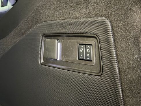 New 2026 Cadillac Escalade ESV Platinum Sport AWD/4WD image 61