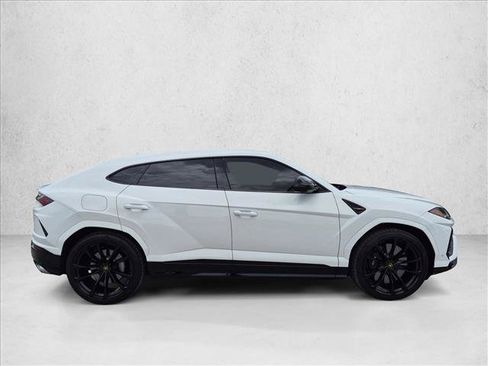 Used 2022 Lamborghini Urus AWD/4WD image 4