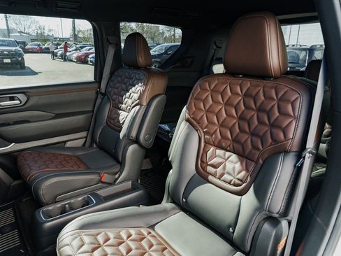 New 2026 Nissan Armada Platinum AWD/4WD image 23
