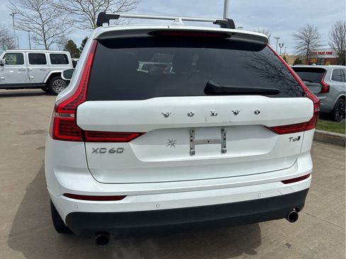 Used 2019 Volvo XC60 T6 Momentum w/ Multimedia Package AWD/4WD image 5