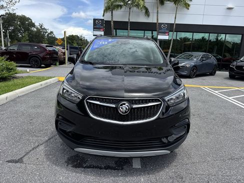 Used 2021 Buick Encore Preferred w/ Safety Package II FWD image 8