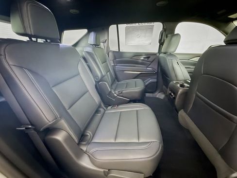 New 2026 Chevrolet Traverse LT w/ Driver Confidence Package AWD/4WD image 29
