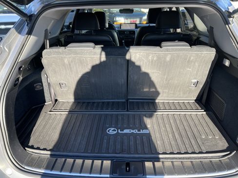 Used 2018 Lexus RX 450hL Luxury image 11