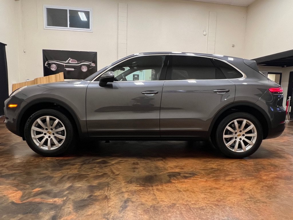 Used 2020 Porsche Cayenne AWD/4WD image 6