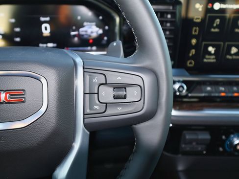 New 2026 GMC Sierra 1500 Elevation image 18