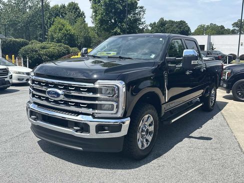 Used 2024 Ford F350 Lariat w/ Chrome Package image 6