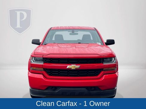 Used 2017 Chevrolet Silverado 1500 Custom w/ Custom Convenience Package RWD image 3