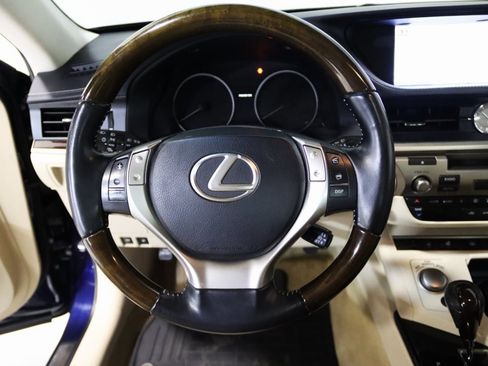 Used 2013 Lexus ES 350 image 31
