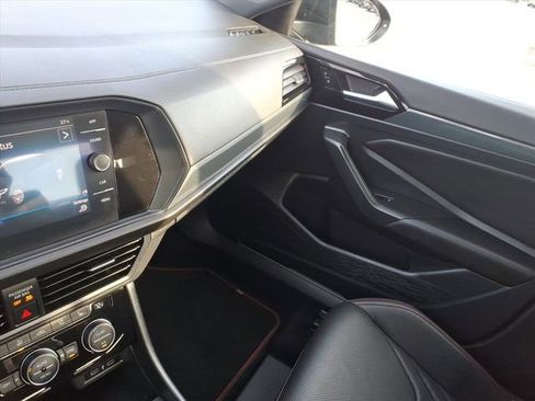 Used 2021 Volkswagen Jetta GLI Autobahn image 22