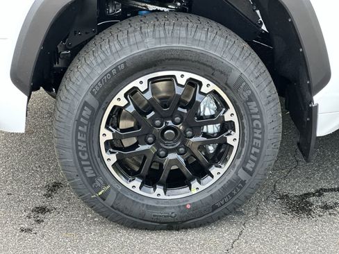 New 2026 Toyota Tundra SR5 AWD/4WD image 10