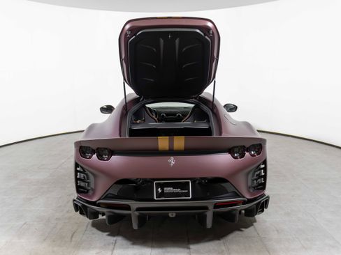 Certified 2023 Ferrari 812 Competizione image 8