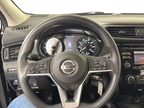 Used 2017 Nissan Rogue Sport S w/ S Appearance Package image 6