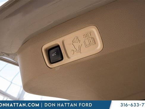 Used 2020 Lincoln Navigator Reserve w/ Luxury Package image 35