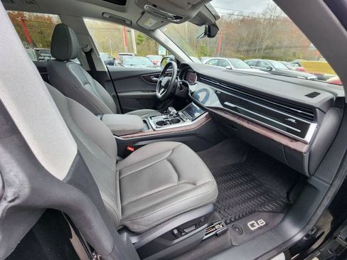 Used 2019 Audi Q8 Premium Plus w/ Premium Plus AWD/4WD image 15