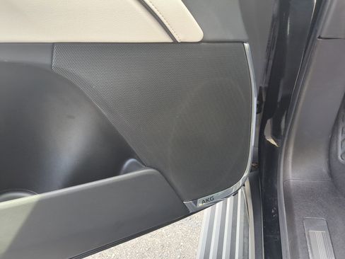 Certified 2021 Cadillac Escalade ESV Sport w/ Driver Assist Tech Package image 23