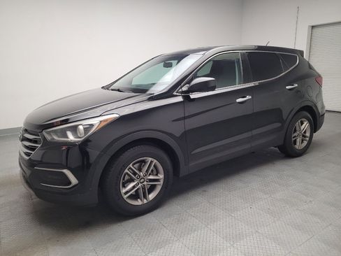 Used 2018 Hyundai Santa Fe Sport FWD image 2