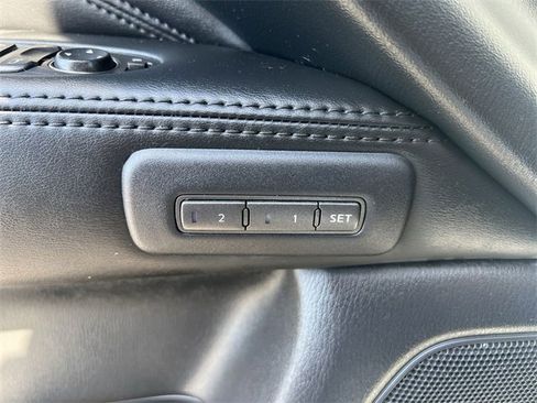 Used 2015 INFINITI QX60 FWD w/ Premium Package image 29