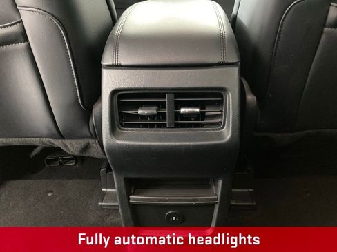 Used 2024 Ford Edge SEL image 16