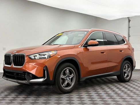 Used 2023 BMW X1 xDrive28i AWD/4WD image 2