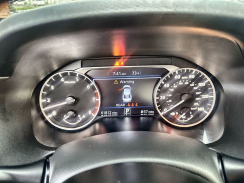 Used 2024 Nissan Altima 2.5 SV image 15