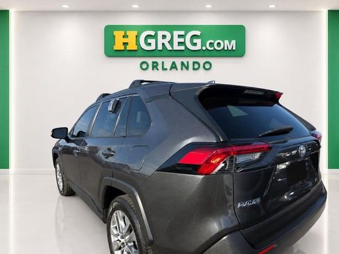 Used 2020 Toyota RAV4 XLE Premium FWD image 2
