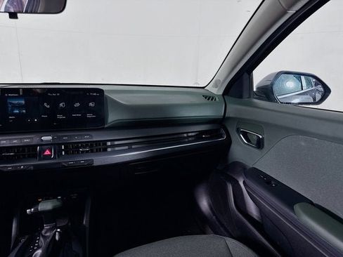 Used 2025 Kia K4 EX FWD image 21