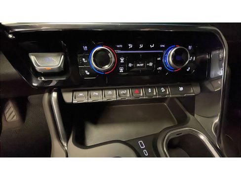 Used 2024 GMC Sierra 1500 Denali w/ Technology Package image 13