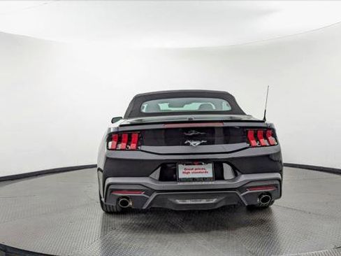 Used 2024 Ford Mustang Premium image 31