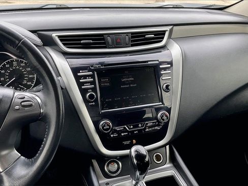 Used 2019 Nissan Murano SV image 9