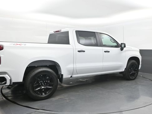 Used 2026 Chevrolet Silverado 1500 Custom AWD/4WD image 9