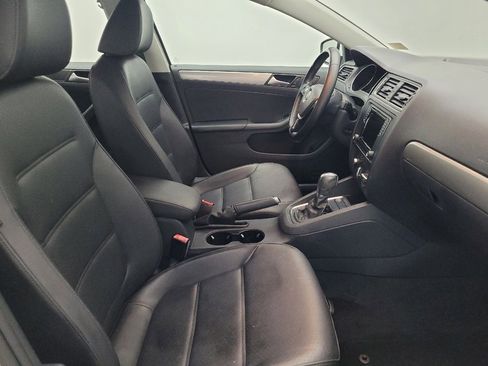 Used 2017 Volkswagen Jetta SE FWD image 21