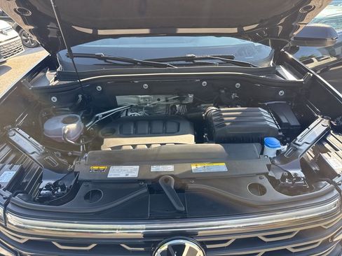 New 2026 Volkswagen Atlas Cross Sport SE image 43