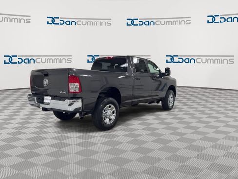 Used 2024 RAM 2500 Tradesman w/ Chrome Appearance Group AWD/4WD image 8