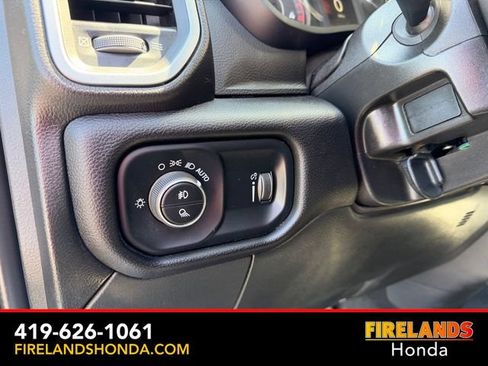 Used 2024 RAM 3500 Big Horn AWD/4WD image 21