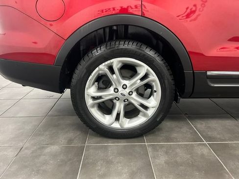 Used 2014 Ford Explorer Limited w/ Equipment Group 302A AWD/4WD image 31