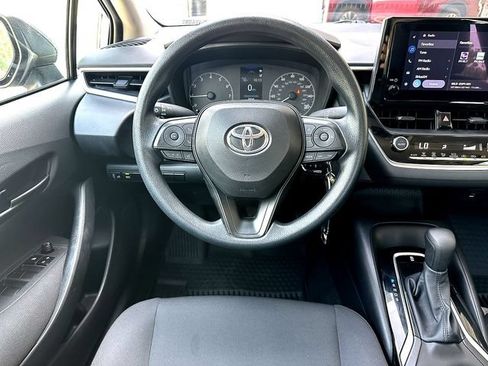 Certified 2025 Toyota Corolla LE FWD image 20