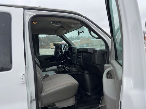 Used 2014 Chevrolet Express 3500 3500 Cargo w/ Express Access Plus Package image 31
