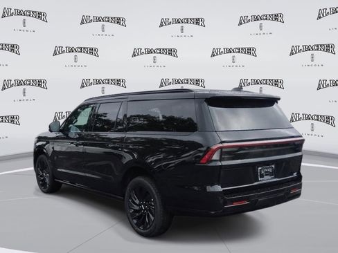 New 2026 Lincoln Navigator L Reserve AWD/4WD image 3