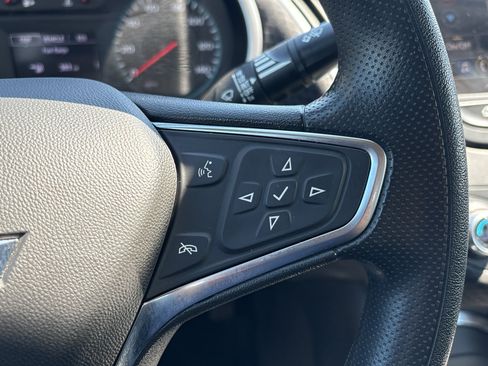 Used 2025 Chevrolet Malibu LT FWD image 17