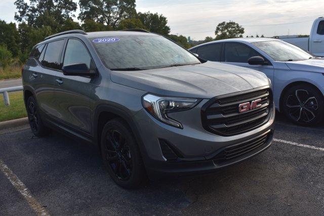 Used 2020 GMC Terrain SLE w/ Driver Convenience Package FWD image 3