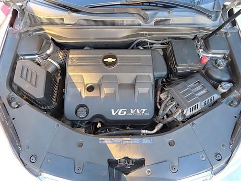 Used 2011 Chevrolet Equinox LTZ image 34