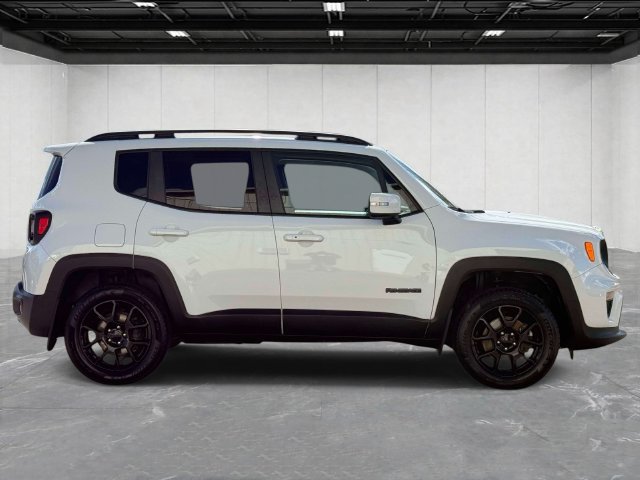 Certified 2020 Jeep Renegade Altitude AWD/4WD image 4