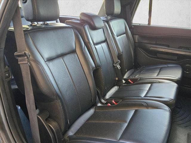 Used 2019 Ford Expedition XLT w/ Equipment Group 202A RWD image 20