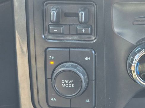 Used 2023 Ford F150 Lariat w/ Equipment Group 502A High AWD/4WD image 17