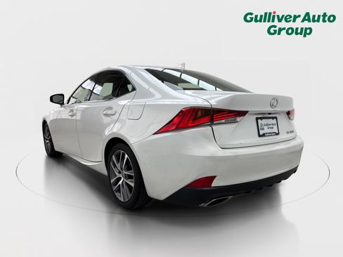 Used 2019 Lexus IS 300 w/ Accessory Package 2 RWD image 5
