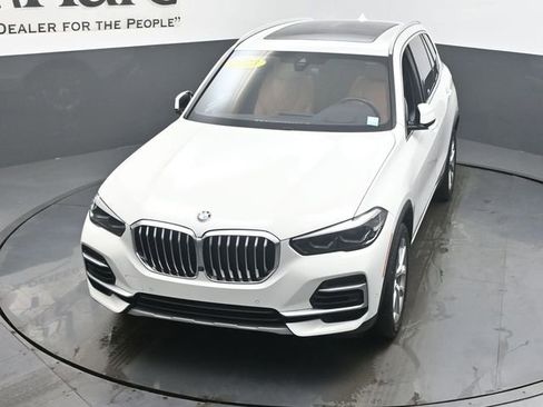 Used 2023 BMW X5 xDrive40i w/ Premium Package image 45