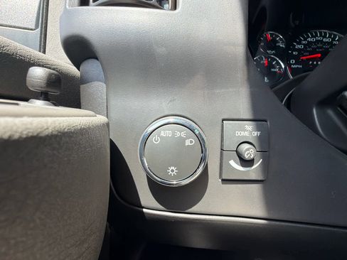 New 2025 GMC Savana 2500 w/ Driver Convenience Package image 21