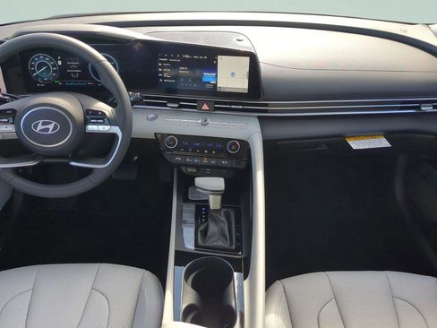 New 2026 Hyundai Elantra Limited image 34