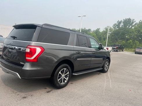 Used 2019 Ford Expedition Max XLT w/ Equipment Group 202A RWD image 2