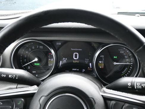 Used 2023 Jeep Wrangler Unlimited w/ Cold Weather Group AWD/4WD image 17